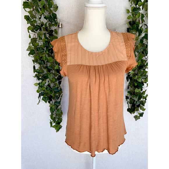 Hem & Thread Orange Ruffled Short Sleeve Top Keyhole Back Women's size Medium - Picture 4 of 10
